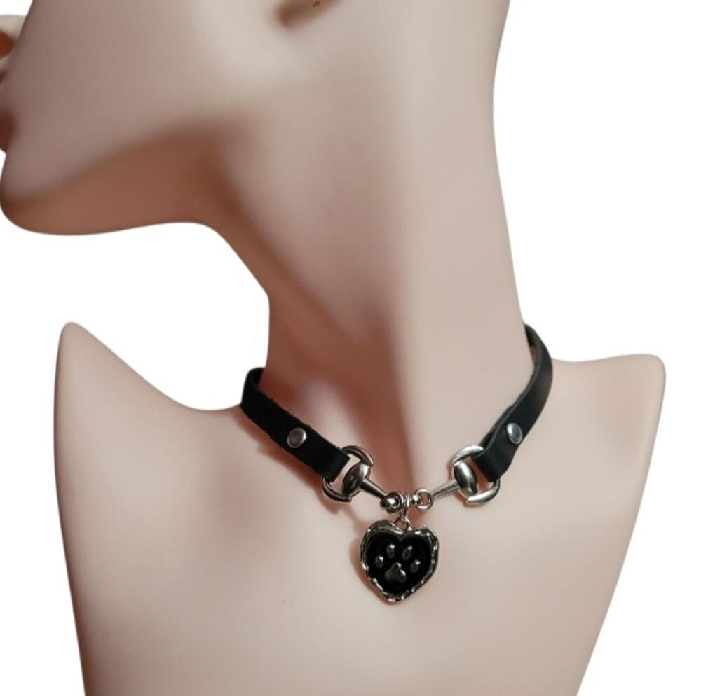 Gothic puppy paw print black & silver synthethic leather collar choker necklace
